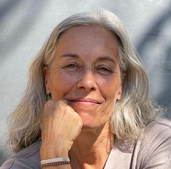 Kat Dumez