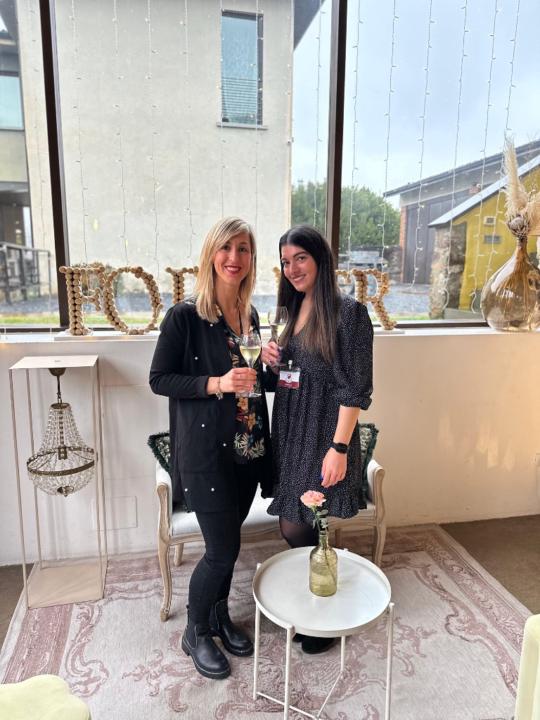 Cristina and Valentina ExploreXperience