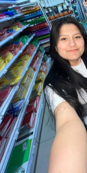 Eve Sifuentes