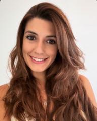 Thais Mencaroni