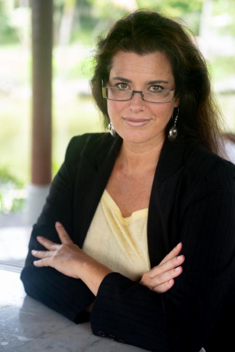 Shirree Leone