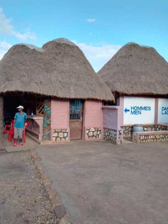 Burundian Nyumba style build