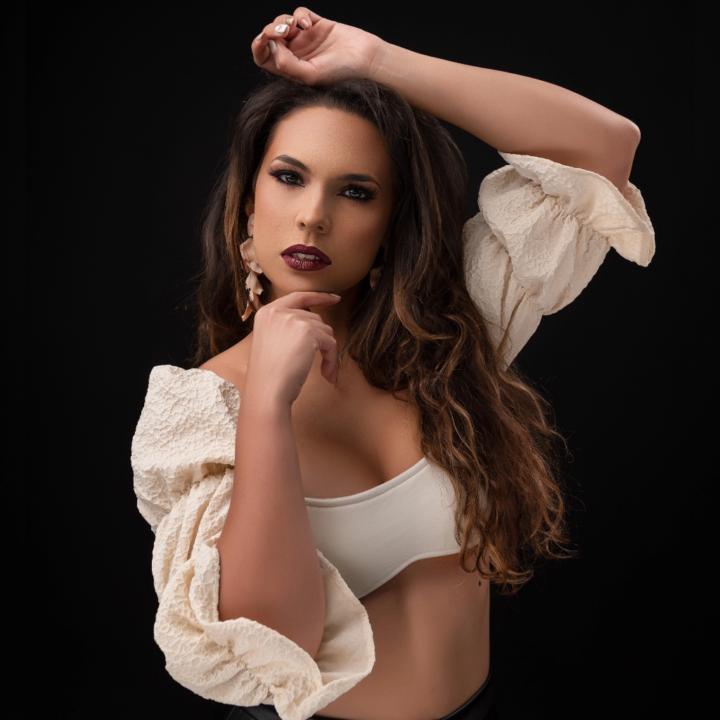 Melinna Pou