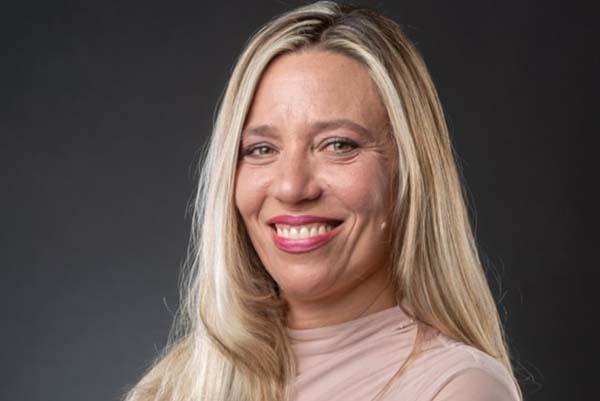 Elena Carballo