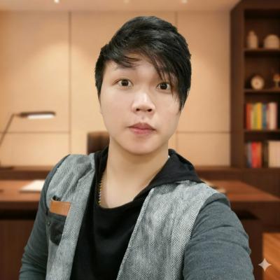Elias Huang
