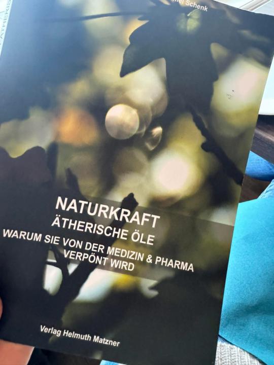 Buch Naturkraft ätherische Öle & 