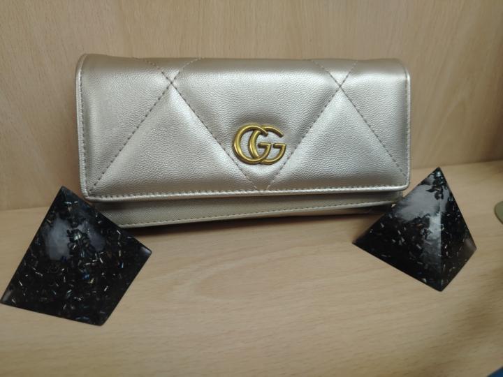 Cartera Dorada 💫 
