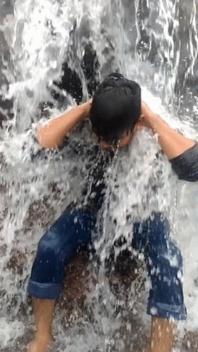 💲EL CUERPO ABSORBE EL AGUA💲