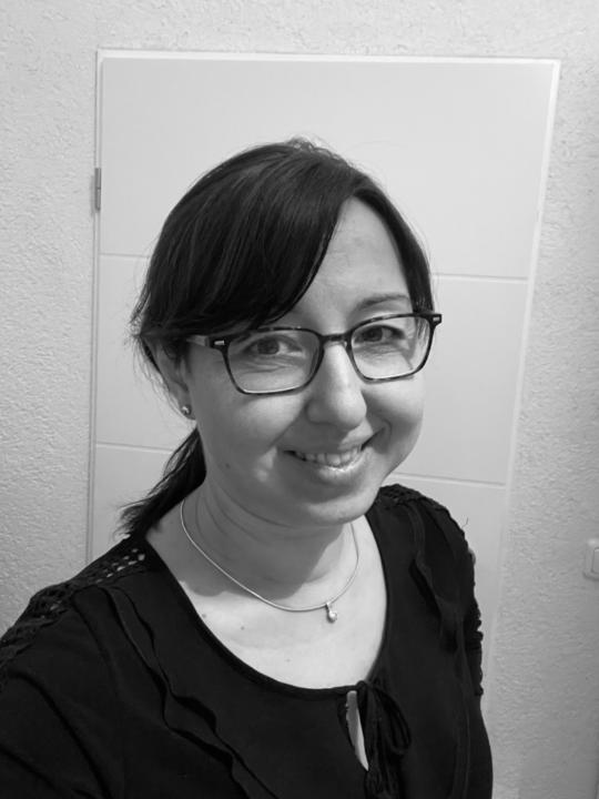 Eszter Szumrak