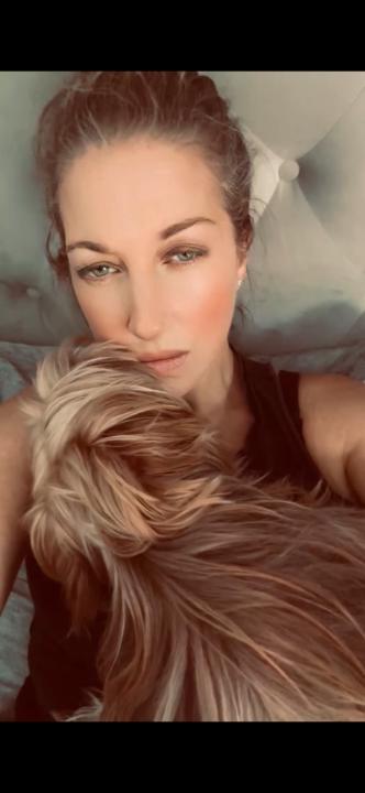 Evelyne Hennick