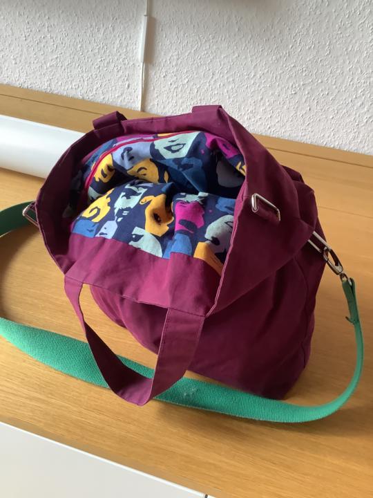 Fold over bag mit Futter aus Kravatten