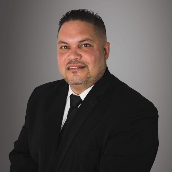 Israel Flores