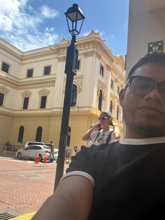 Luis Gomez