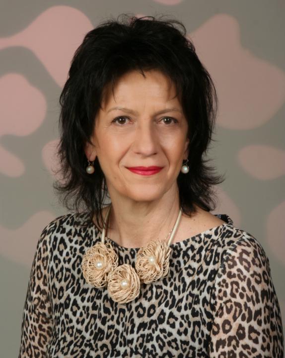 Carmen Szasz
