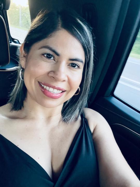 Emna Calderon
