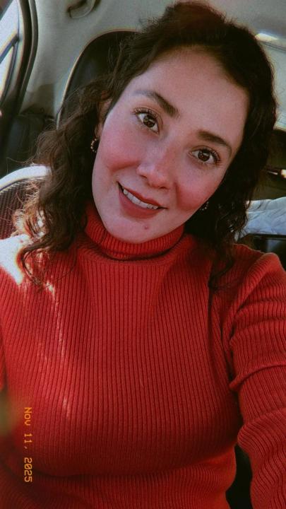 Mariaidee Gutierrez corona