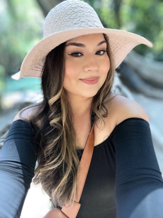 Elizabeth Castillo