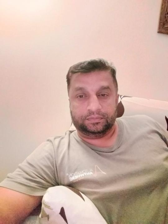 Riyaz Eksambi