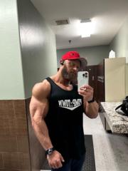 Travis Carlton