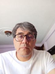 Luis Garduño