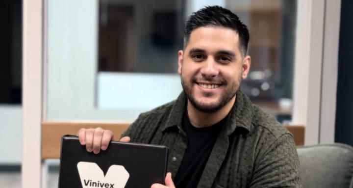Sales Mastery with Vinivex