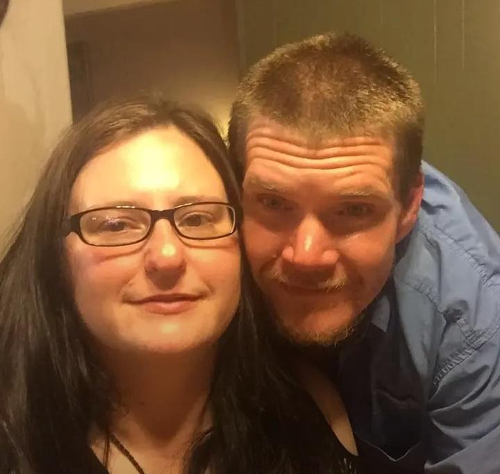 Amanda suzeAnn Nesloney