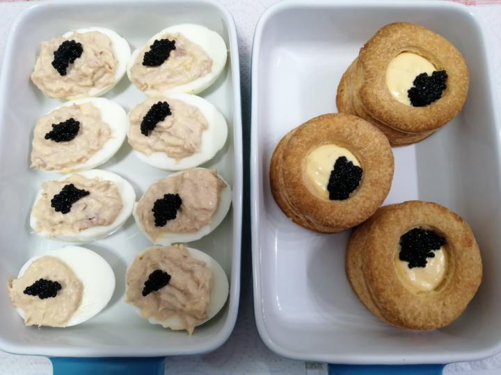 Huevos rellenos y volovanes