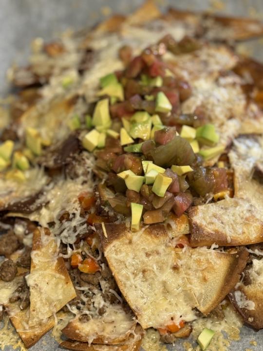 Nachos con carne y queso 🥞 🥩 🧀 🍅 🫑 🧅 🥑 