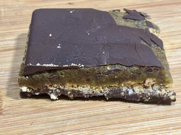 Turrón de pistacho y galleta