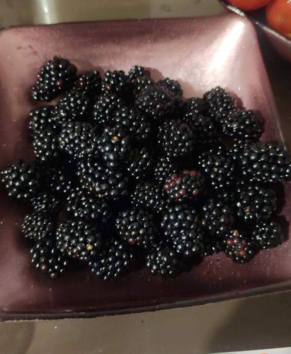 NUBES DE MORAS Y FRESAS 