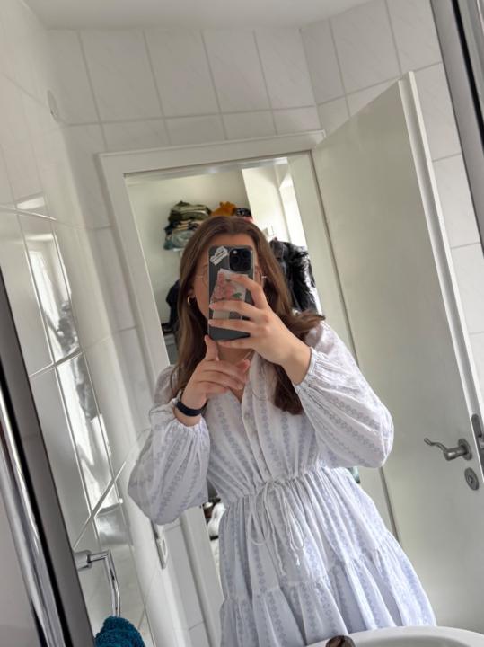 Annabelle Mohr