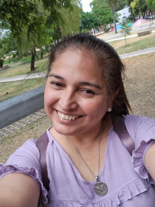 Laura Gomez