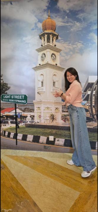 Florence Chin