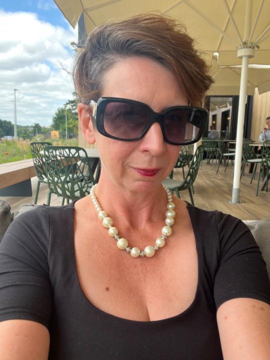 Sarah Descombe
