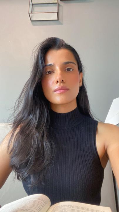 Nadine R