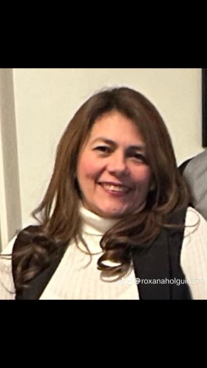 Roxana Holguin