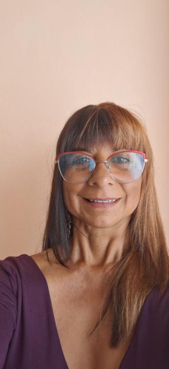 Claudia Bazan