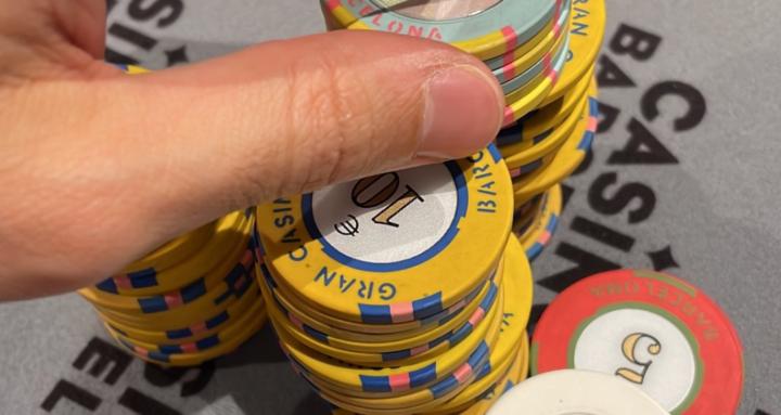 Mejora Jugando al Poker