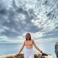 Rhea Grezen Cenas