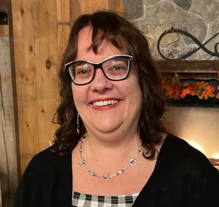 Lynda Bassett