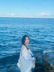 Amira Huang