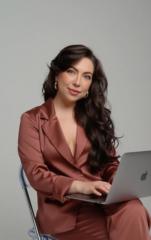 Stefannia Martinez