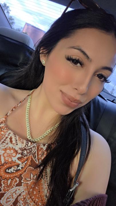 Lubella Salinas