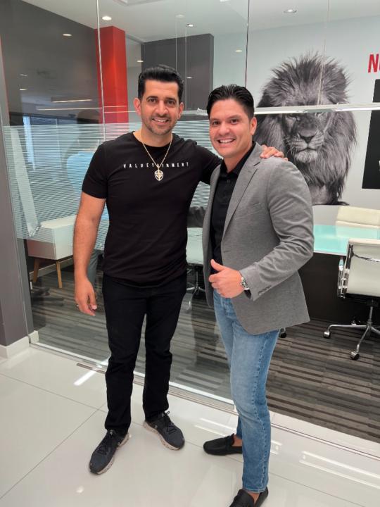 Johnny-Lee Reinoso
