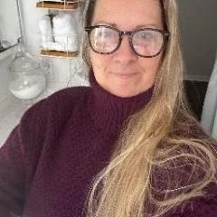Paulette Lewis