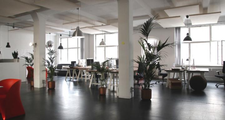 The Leadership Signal