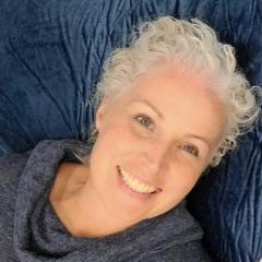 Alicia Reiser