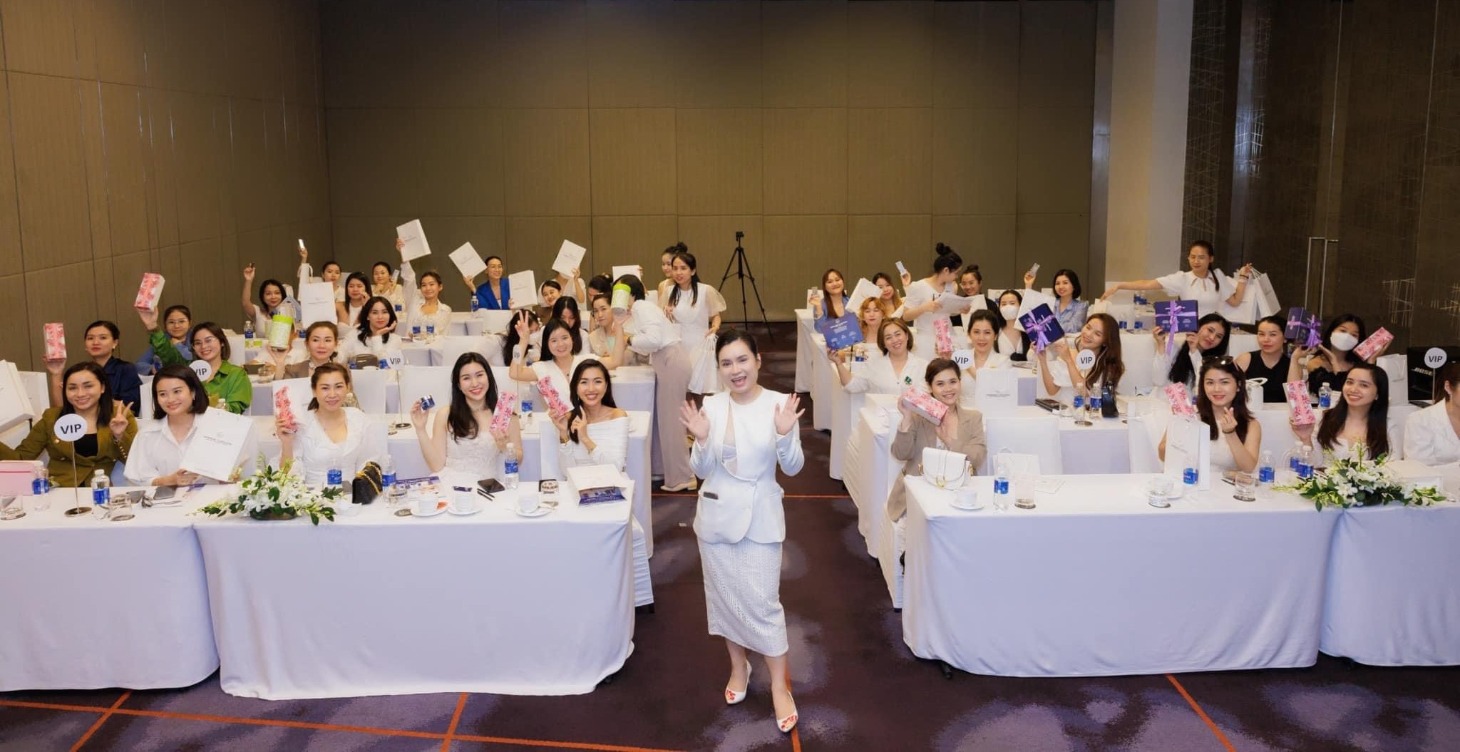 Excel  Therapy Oxy - Thanh lọc da cấp độ tế bào