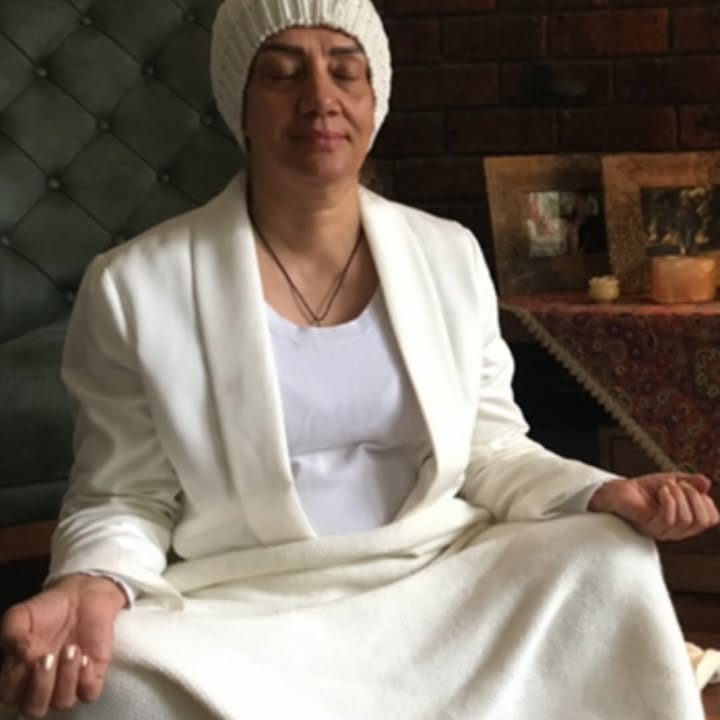 Nahid Davachi