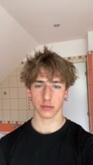 Nikolas Schmidt